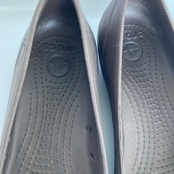 CROCS Black and Brown Flats - Picture 7 of 11